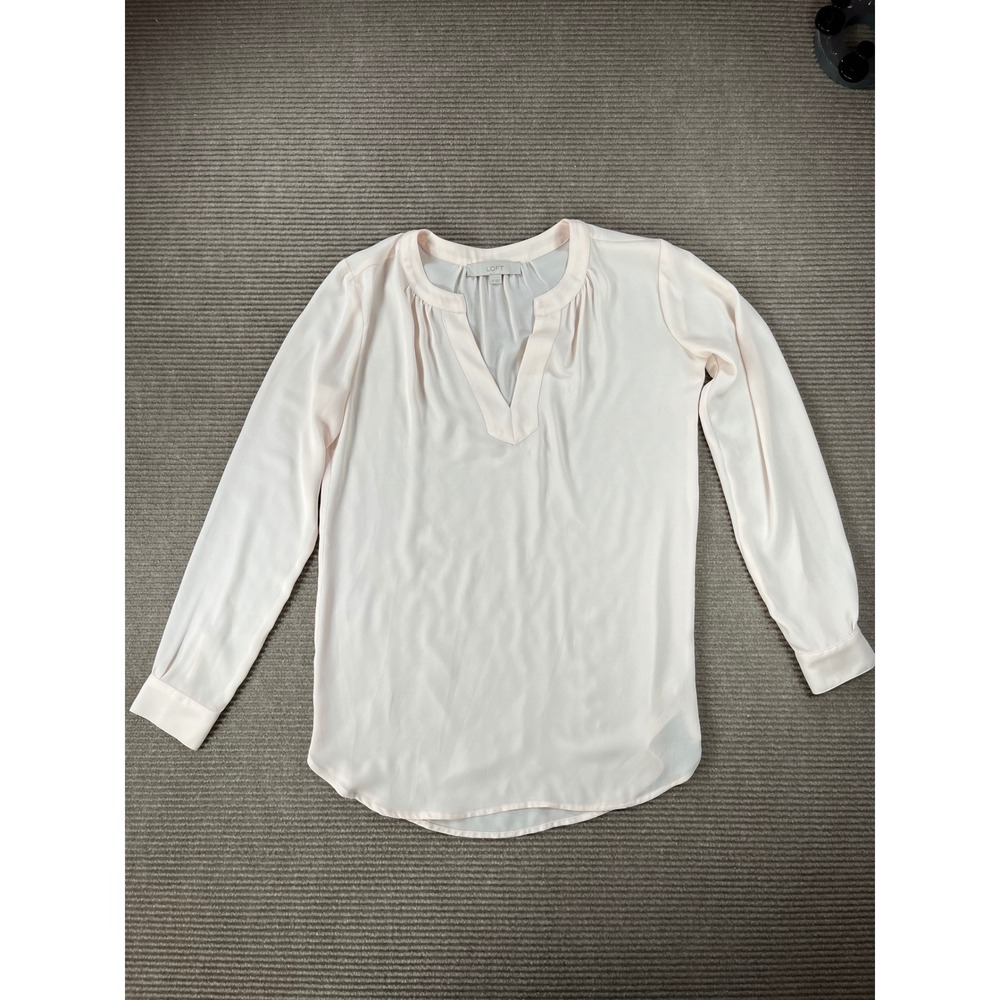 Ann Taylor LOFT Pale Pink Split V-Neck Pleated Long Sleeve Blouse XS Solid Blush